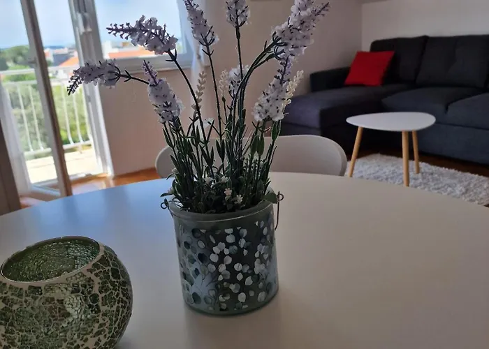 Apartment Zinda *