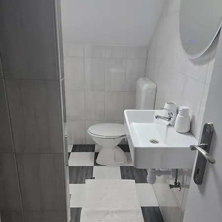 Apartament Zinda *
