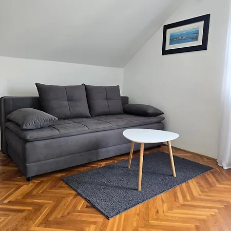 Zinda Apartament Sukošan