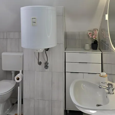 Apartament Zinda